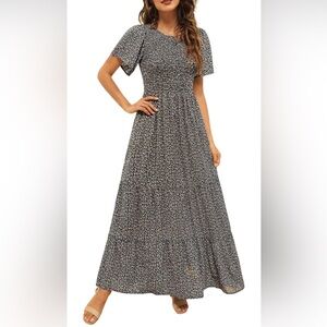 Short Sleeve Smocked Floral Maxi Dress - Size L